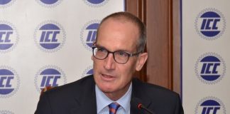 Indian Chamber of Commerce welcoming H.E. Dr. Ralf Heckner Ambassador of Switzerland to India at Kolkata H.E. Dr. Ralf Heckner, Ambassador of Switzerland to India addressing at a session in Indian Chamber Of Commerce