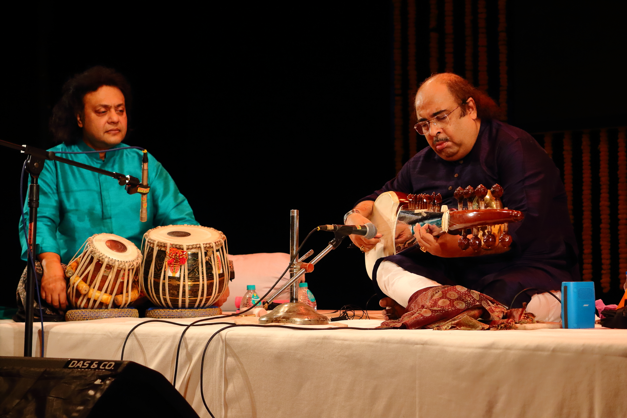 Pandit Tajendra Narayan Majumdar and PAndit Tanmoy Bose Jugalbandi Photo 1 By Srinika Munshi