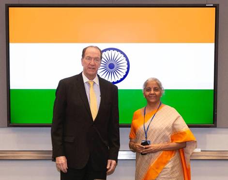 FM and World Bank President Meet at USA