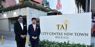 Mr. Harshavardhan Neotia, Chairman, Ambuja Neotia Group and Mr. Puneet Chhatwal, MD & CEO, IHCL at the launch of Taj City Centre New Town, Kolkata