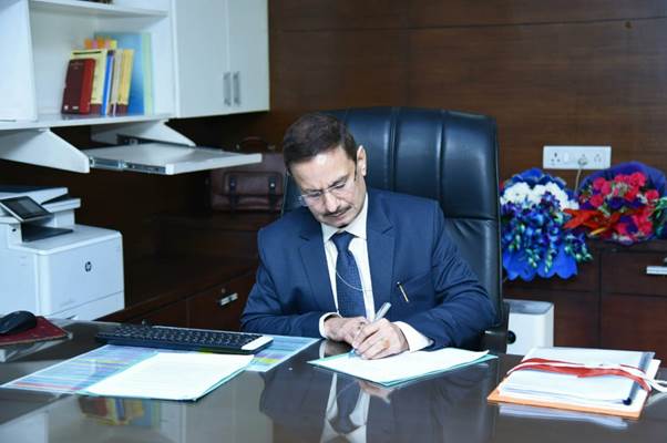 Alkesh Kumar Sharma assumes charge as new Secretary for Ministry of Electronics & Information Technology