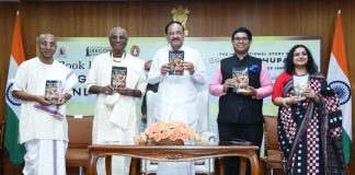 The Vice President, Shri M. Venkaiah Naidu releasing the book Sing, Dance and Pray  the inspirational story of Srila Prabhupada at Upa-Rashtrapati Nivas, in New Delhi on July 24, 2022.