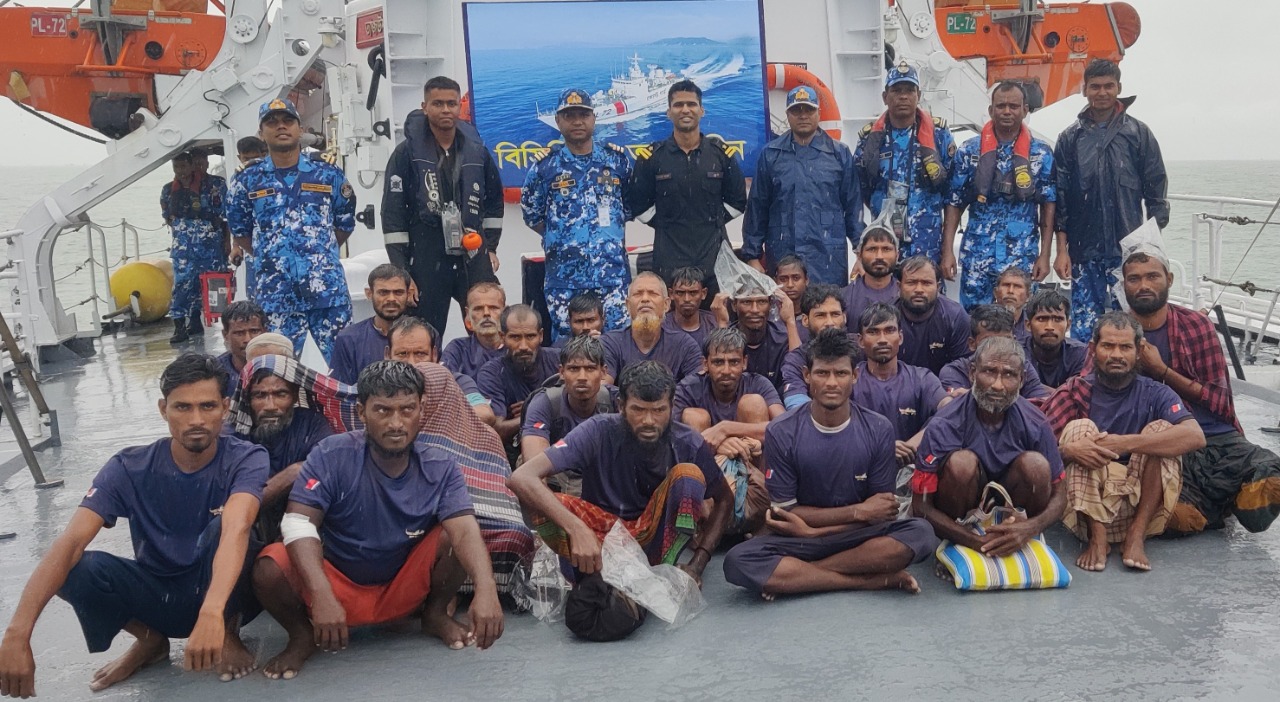 32 Bangladeshi fishermen rescued from sea by Indian Coast Guard (ICG)
