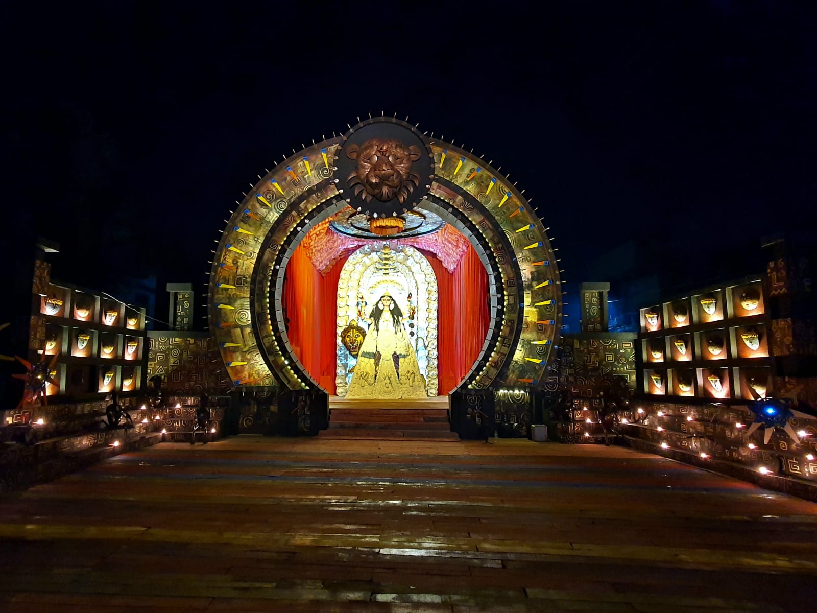 BorPanchanantala Sarbojonin Jagadhatri Puja theme for the year is "Srijan Kathi"