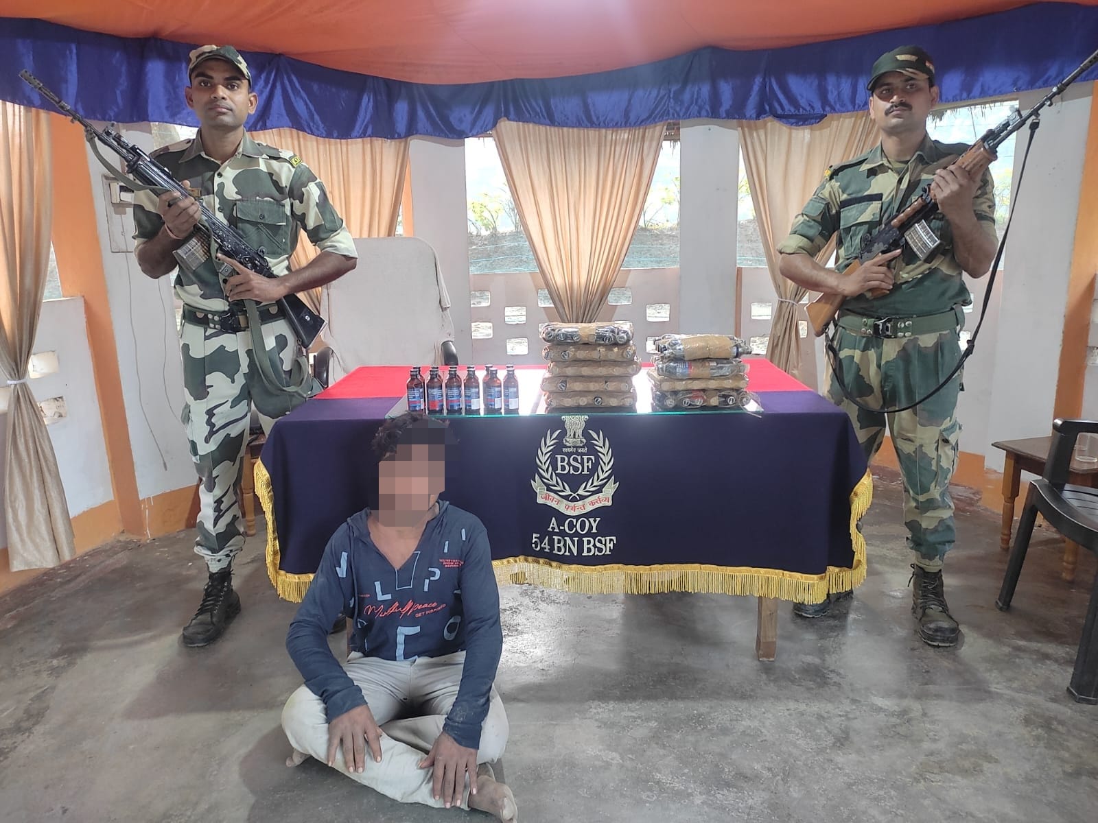 BSF JAWANS APPREHENDED 03 SMUGGLERS ON THE BORDER, ALSO SEIZES PHENSEDYL IN HUGE QUANTITIES