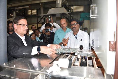 Secretary, MeitY, Shri Alkesh Kumar Sharma inaugurating PCB Recycling facility