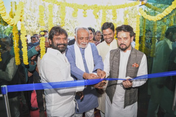 Shri Anurag Thakur - Union Minister for Information & Broadcasting and Youth Affairs & Sports, Government of India; Shri Srinivas Goud - Hon’ble Minister of Prohibition & Excise, Sports & Youth services, Tourism & Culture and Archaeology of Telangana; Shri Pullela Gopichand - ace Indian Badminton Coach inaugurating the Heartfulness International Sports Centre at Kanha Shanti Vanam, Hyderabad, in the divine presence of Shri Kamlesh Patel ‘Daaji’ – Guide of Heartfulness Meditation Worldwide and President of Shri Ram Chandra Mission.