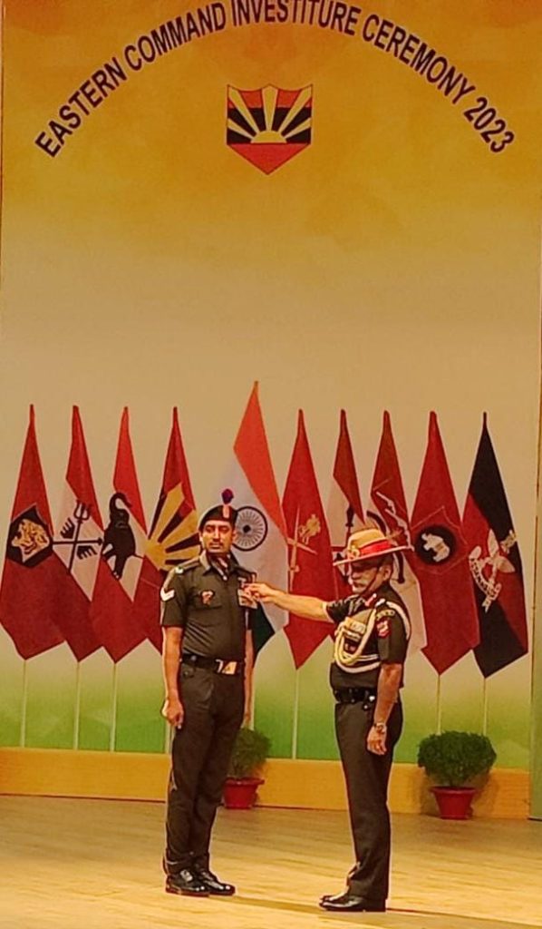 The Investiture Ceremony 2023 of Kolkata based Eastern Command was conducted on 22 February by 41 Sub Area under the aegis of 101 Area at Jorhat, Assam. Lieutenant General Rana Pratap Kalita, PVSM, UYSM, AVSM, SM, VSM,General Officer Commanding-in-Chief, Eastern Command presided over the solemn ceremony and presented the gallantry and distinguished services awards.