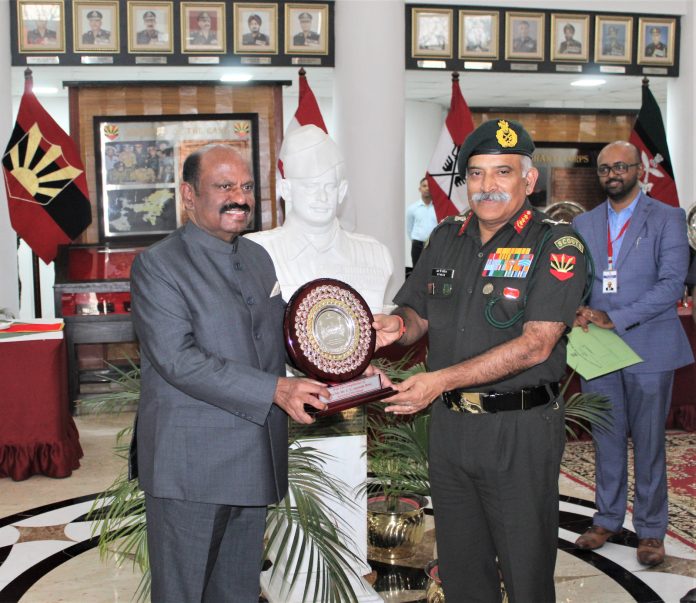 Mementoes were exchanged between Shri CV Ananda Bose, Hon'ble Governor and Lt Gen RP Kalita, Army Commander Eastern Command in the New Command Building.