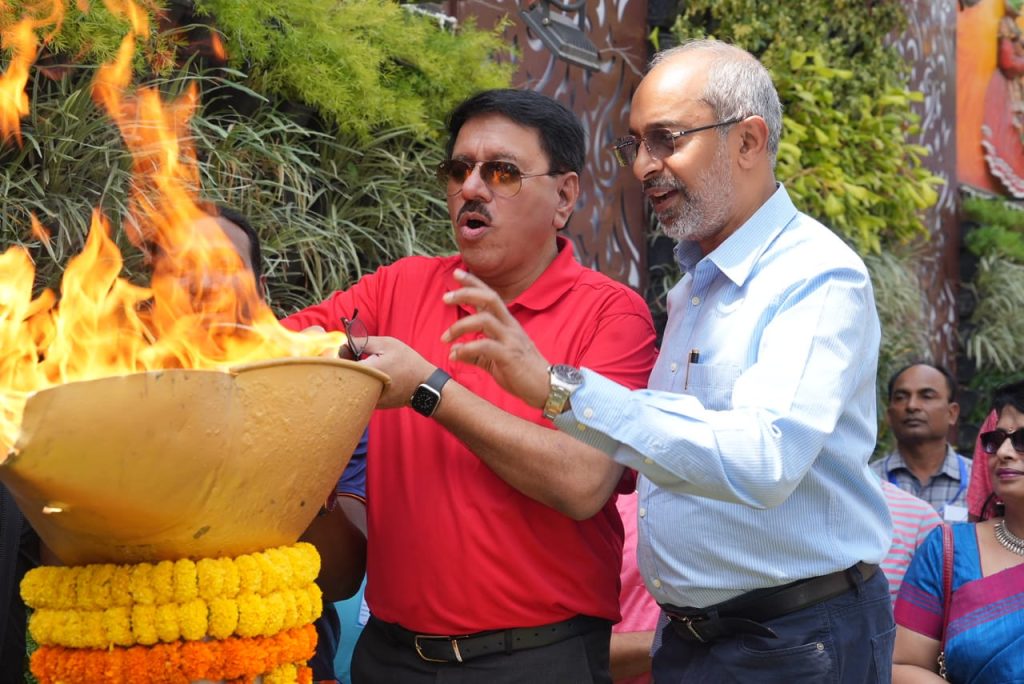 Shri P Uday Kumar Reddy, General Manager, Metro Railway has inaugurated the 2nd Inter Divisional Officers’ Sports & Cultural Meet, jointly organized by Metro Railway Sports Association (MRSA), Metro Railway Cultural Association, Eastern Railway Sports Association (ERSA) & Eastern Railway Cultural Association by lighting a torch at Belvedere Park Club on 06.04.2023.