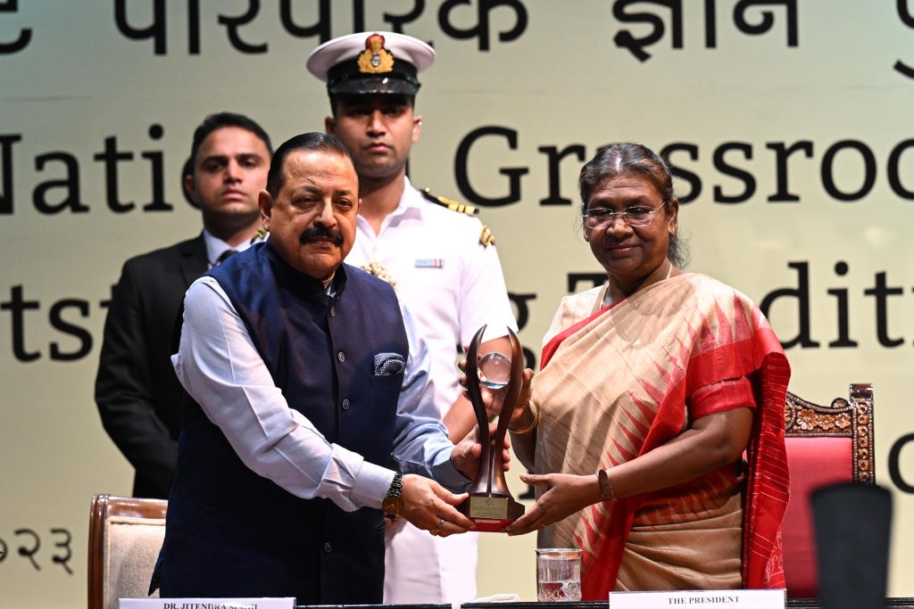 The President of India, Smt. Droupadi Murmu attends the 11th Biennial National Grassroots Innovation and Outstanding Traditional Knowledge Awards of NIF at Rashtrapati Bhavan, in New Delhi on April 10, 2023.
