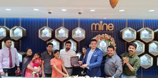 MALABAR GOLD & DIAMONDS OPENS ITS RENOVATED SHOWROOM IN CAMAC STREET, KOLKATA MALABAR GOLD & DIAMONDS OPENS ITS RENOVATED SHOWROOM IN CAMAC STREET, KOLKATA