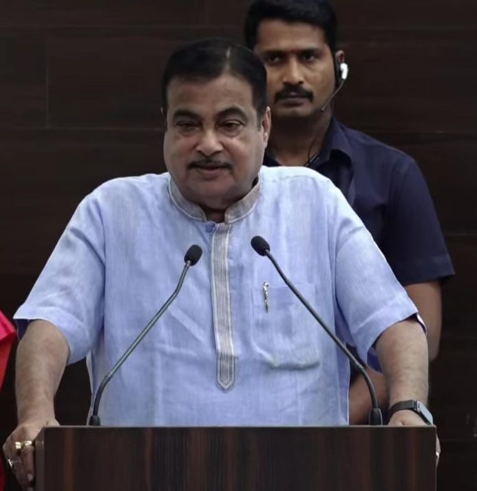 Union Minister of Road Transport and Highways, Nitin Gadkari in a seminar on Women In Science And Entrepreneurship- WISE-2023 organised by Indian Women Scientist Association’s Nagpur Branch in National Environment Engineering Research Inistitute’s (NEERI) hall in Nagpur today.