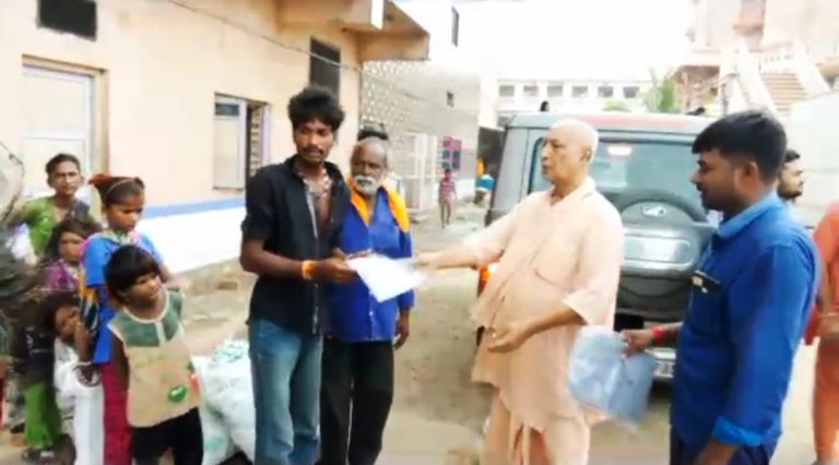 ঘূর্ণিঝড় 'বিপর্যয়' ক্ষতিগ্রস্ত মানুষদের সেবা কাজে ভারত সেবাশ্রম
