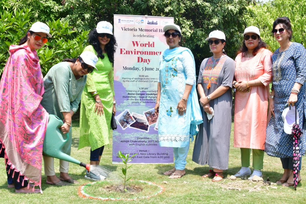WORLD ENVIRONMENT DAY : CELEBRATION BY 
INDIAN COAST GUARD
