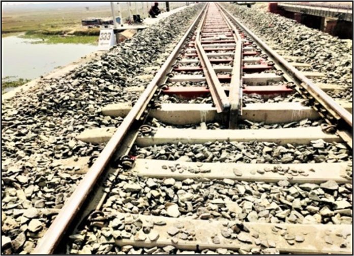 OUTSTANDING PERFORMANCE OF EASTERN RAILWAY IN NEW TRACK LAYING