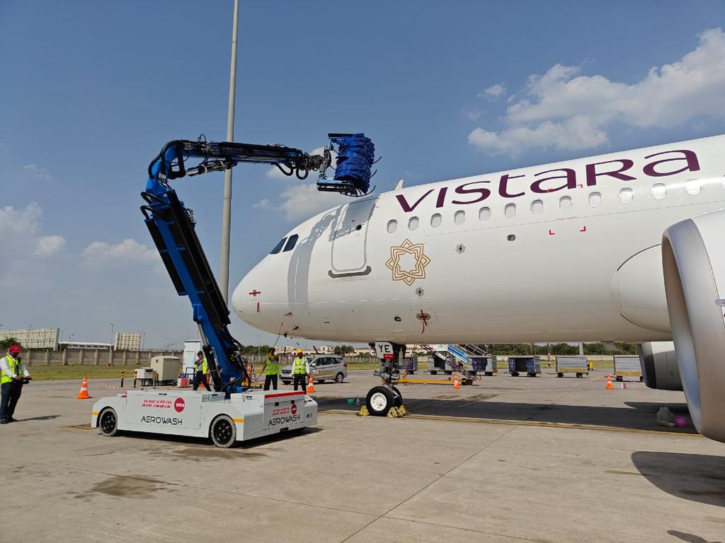 Vistara's aircraft exterior implementing Aerowash