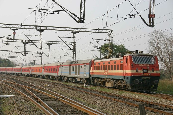 Rajdhani Express train(Image by Wikipedia) Rajdhani Express train(Image by Wikipedia)