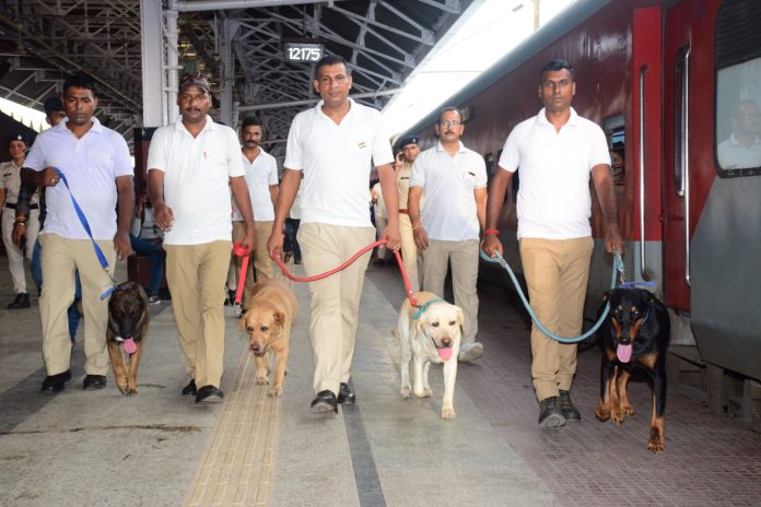 DOG SQUAD: THE ‘CANINE HEROES’ OF EASTERN RAILWAY