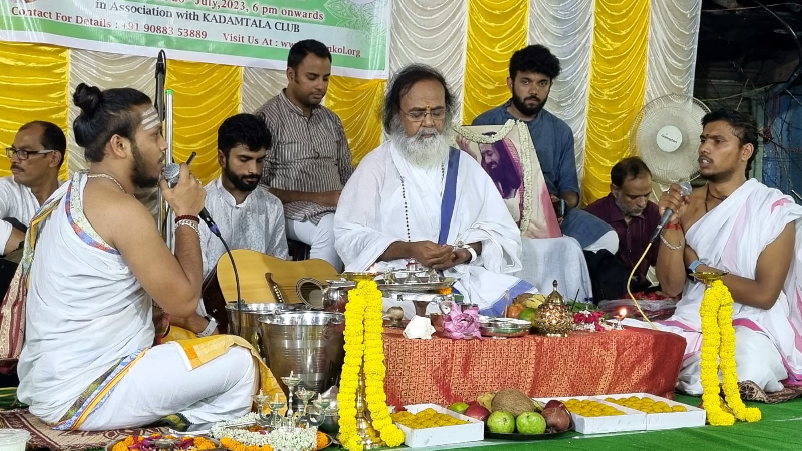 On July 26, 2023, a significant event took place in Sonagachi, Kolkata, where a special Rudra Puja was conducted by Revered Swami Shraddhananda Ji, followed by an inspiring Satsang led by Sri Vikas Pasari.