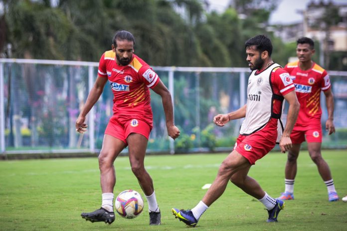 Harmanjot Khabra (left) with Emami East Bengal teammates in training ahead of their 132nd IndianOil Durand Cup final group fixture against Punjab FC.