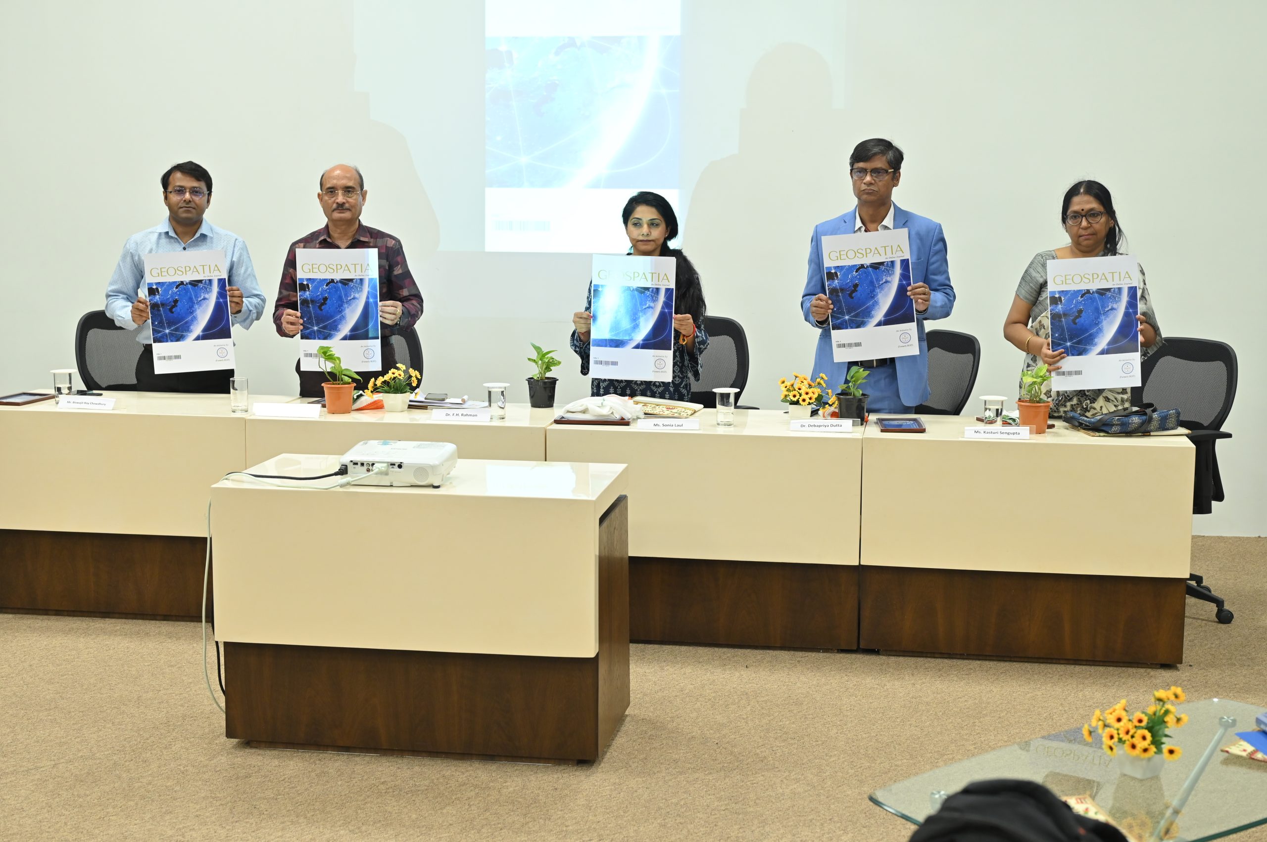 Unveiling of the Geospatial journal cover