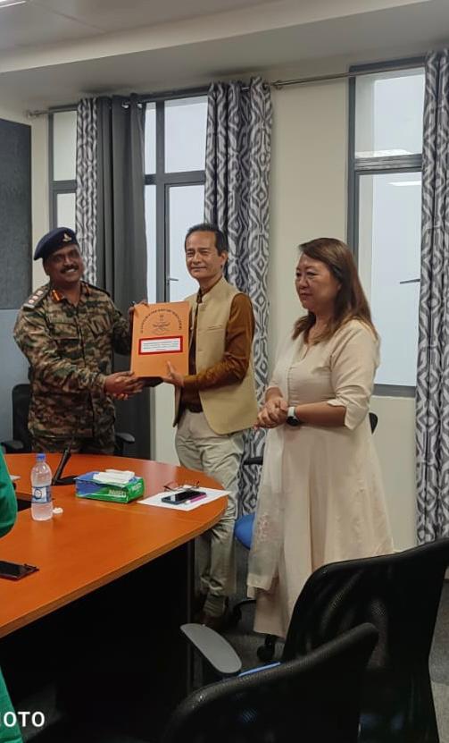 This memorandum was signed, on behalf of Headquarters Eastern Command, Headquarters 101 Area, Shillong and Central Organization ECHS by Colonel Senthil Kumar S, Director, Regional Centre, ECHS Guwahati with Dr. John Zohmingthanga, Director & Medical Superintendent, State Referral Hospital/Zoram Medical College.