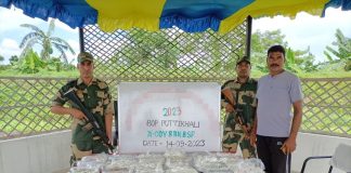 বিএসএফ সীমান্তে রূপার বড় চোরাচালান বানচাল করেছে; ৩০ লক্ষ টাকা মূল্যের ৪২ কেজি রূপা জব্দ করেছে বিএসএফ সীমান্তে রূপার বড় চোরাচালান বানচাল করেছে; ৩০ লক্ষ টাকা মূল্যের ৪২ কেজি রূপা জব্দ করেছে