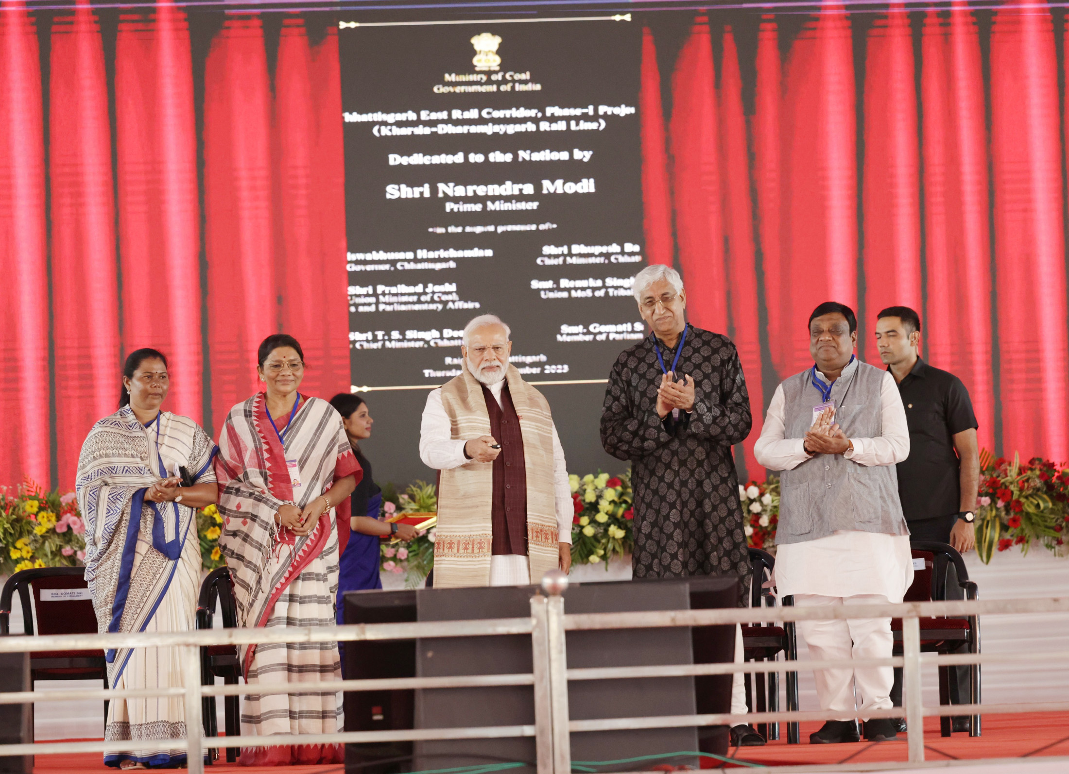 PM at laying the foundation stone of Railway projects at Raigarh, in Chhattisgarh on September 14, 2023.