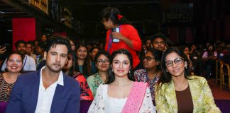 টি-সিরিজের দিব্যা খোসলা কুমার ও বাঙালি অভিনেতা যশ দাশগুপ্ত তাদের ছবি “ইয়ারিয়াঁ ২” এর প্রচারের জন্য iLEAD-এ আসেন টি-সিরিজের দিব্যা খোসলা কুমার ও বাঙালি অভিনেতা যশ তাদের ছবি "ইয়ারিয়াঁ ২" এর প্রচারের জন্য iLEAD ক্যাম্পাস -এ আসেন ৷
