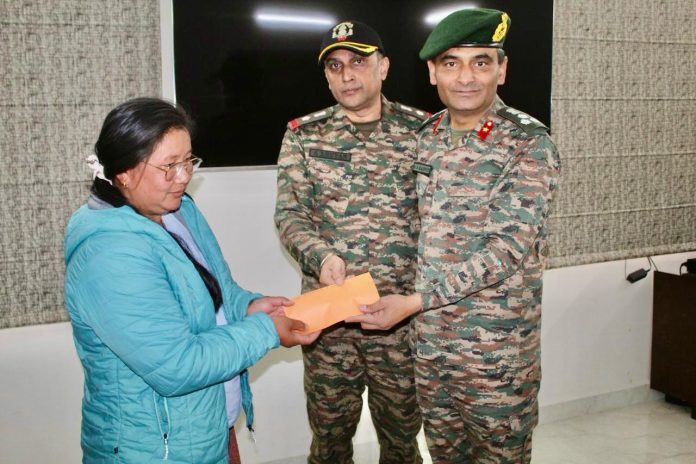 Brig Vipul Singh Rajput,SM and Lt Col Aniruddha Bhuyan along with the Administrative Commandant of Tawang Military Station, Col Rohit Narula subsequently handed over the Cheques to the Veer Naaris