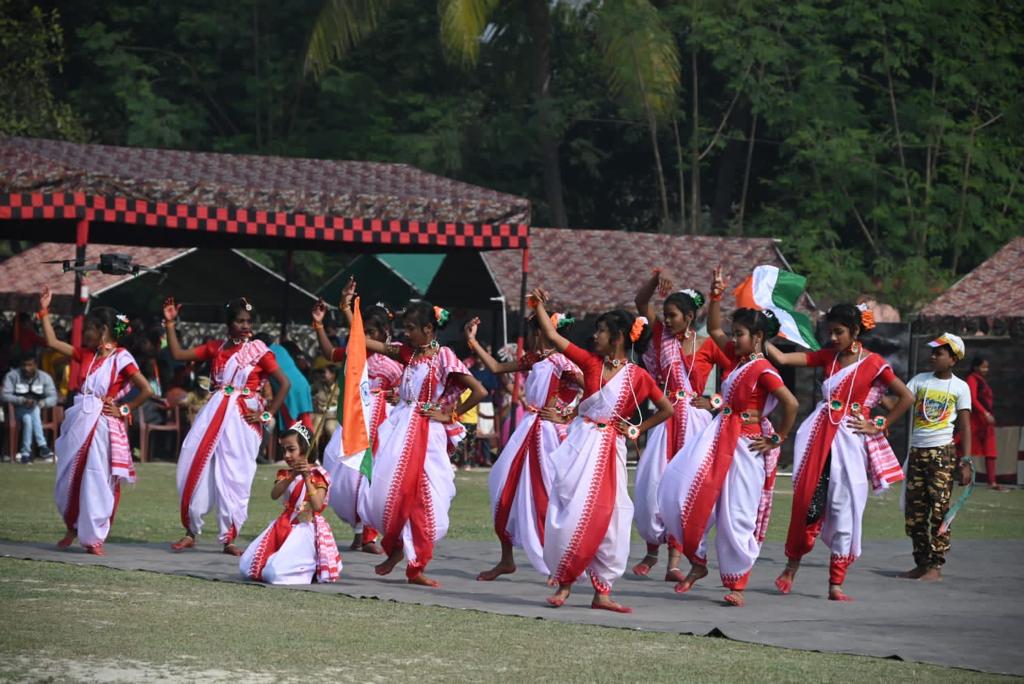 A spectacular cultural programme was performed by the School children.