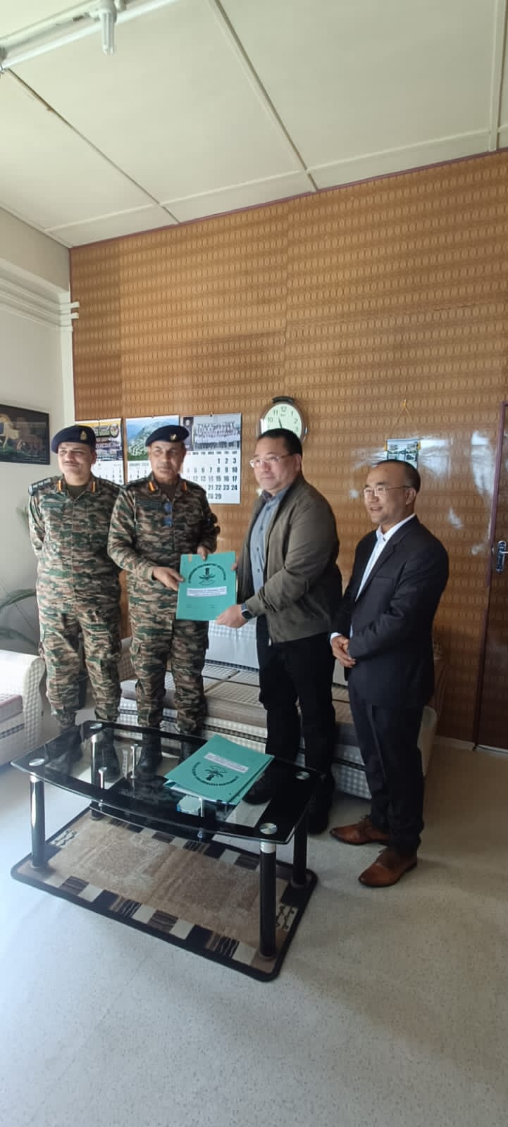 INDIAN ARMY SIGNS MEMORANDUM OF AGREEMENT WITH MIZORAM STATE CANCER INSTITUTE (MSCI) FOR CANCER TREATMENT TO EX-SERVICEMEN CONTRIBUTORY HEALTH SCHEME (ECHS) BENEFICIARIES OF MIZORAM.