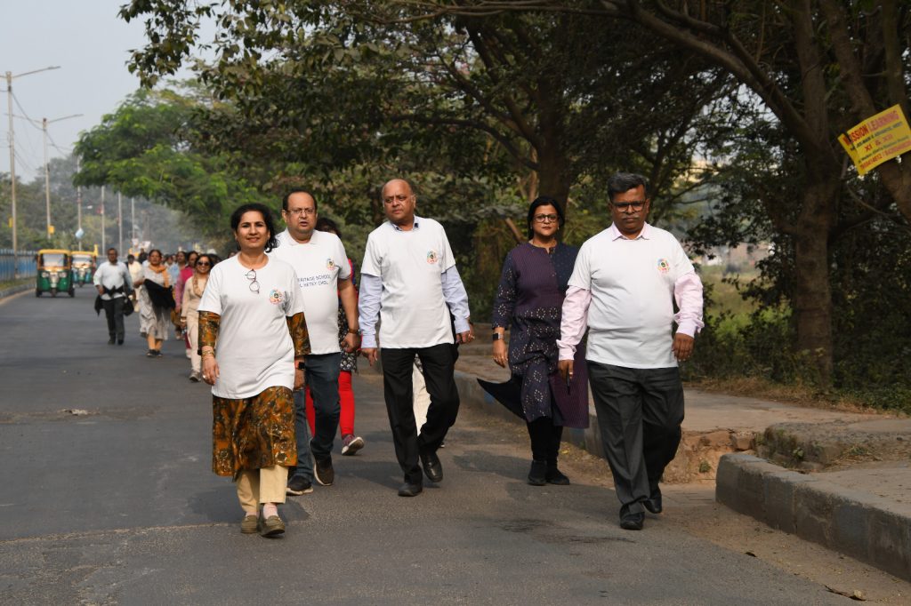 The Heritage School, Kolkata, organized 'Chol Hetey Chol' a nonstop 24 hours walk.