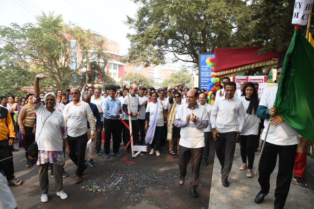 The Heritage School, Kolkata, organized 'Chol Hetey Chol' a nonstop 24 hours walk.