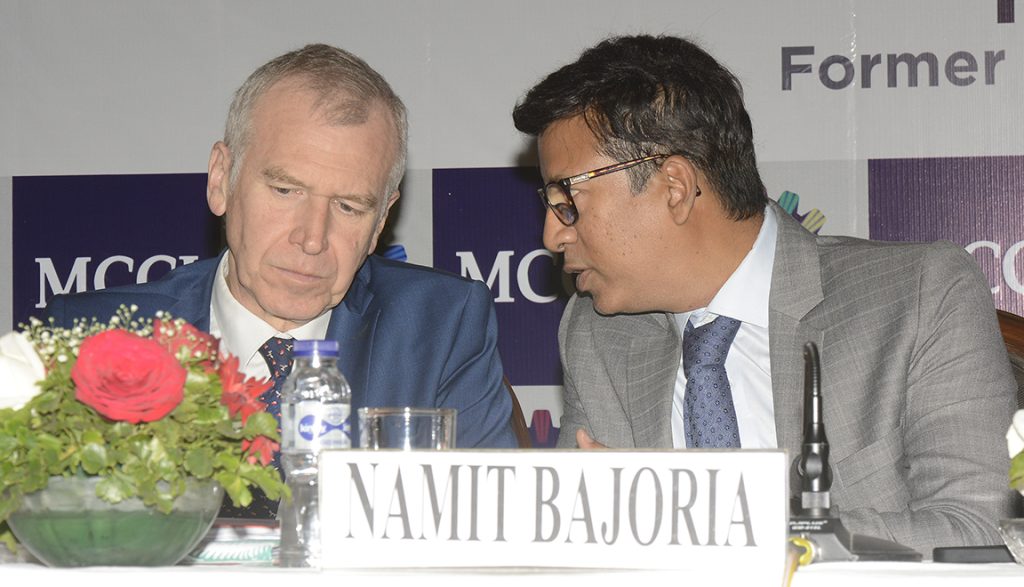 Mr. Yves Leterme, Former Prime Minister, Belgium and Mr. Namit Bajoria, President, MCCI at the National Round Table on "Glocalization in Education for the Future Businesses" held today (10 January, 2024) at The Bengal Club, Kolkata organised by MCCI in association with Woxsen University, Hyderabad.