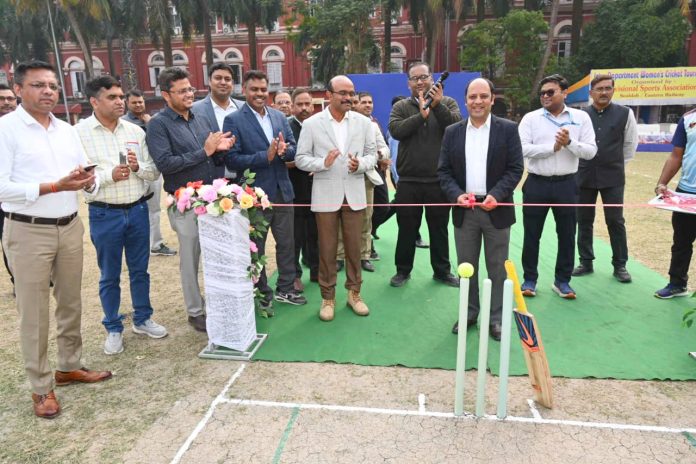 The tournament was kickstarted in the presence of Sri Deepak Nigam, Divisional Railway Manager, Sealdah.