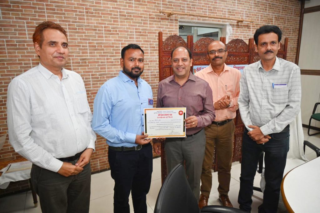 DRM Sealdah distributes Safety Award for Sealdah Division, Eastern Railway