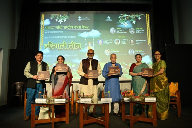 L to R: Prof. Anil Kumar, Prof. Shalina Mehta, Dr. Sachchidanand Joshi, Shri Rambahadur Rai, Prof.Suhas Shetgovekar, Smt. Malvika Joshi