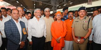 শিয়ালদহ স্টেশন পালন করল স্বামী বিবেকানন্দ-রঐতিহাসিক কলকাতা প্রত্যাবর্তন দিবস।
