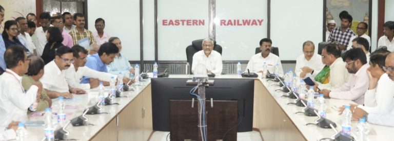 EXECUTIVE COMMITTEE MEETING OF EASTERN RAILWAY PROMOTEE OFFICERS ASSOCIATION HELD IN KOLKATA