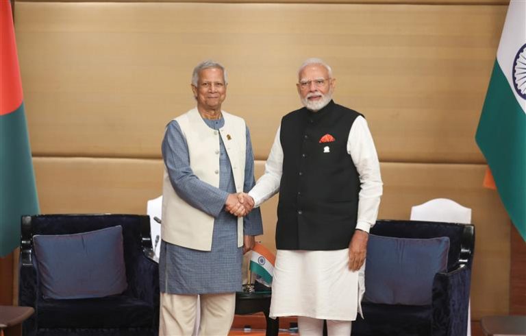 বিমস্টেক শীর্ষ বৈঠকের ফাঁকে বাংলাদেশের মুখ্য উপদেষ্টার সঙ্গে সাক্ষাৎ প্রধানমন্ত্রীর