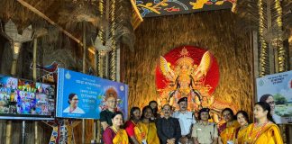 Baguiati Rail Pukur United Club’s 72nd Durga Puja Theme ‘Shabdo’ – Featuring a 20-Feet Bird Installation Baguiati Rail Pukur United Club’s 72nd Durga Puja Theme ‘Shabdo’ – Featuring a 20-Feet Bird Installation