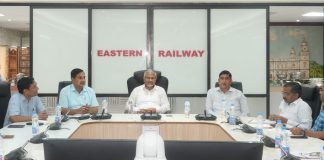 নিরবচ্ছিন্ন রক্ষণাবেক্ষণ ও উৎপাদন কার্যক্রম নিশ্চিত করতে সরবরাহ ব্যবস্থা জোরদার করল পূর্ব রেল নিরবচ্ছিন্ন রক্ষণাবেক্ষণ ও উৎপাদন কার্যক্রম নিশ্চিত করতে সরবরাহ ব্যবস্থা জোরদার করল পূর্ব রেল