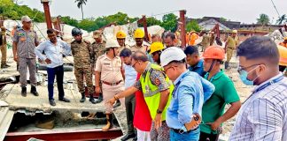 তারাতলায় প্রাণ বাঁচাতে সময়ের বিরুদ্ধে দৌড়ে পূর্ব রেল লৌহ দেবদূত: তারাতলায় প্রাণ বাঁচাতে সময়ের বিরুদ্ধে দৌড়ে পূর্ব রেল