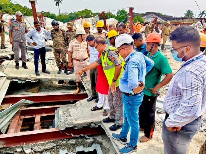 লৌহ দেবদূত: তারাতলায় প্রাণ বাঁচাতে সময়ের বিরুদ্ধে দৌড়ে পূর্ব রেল