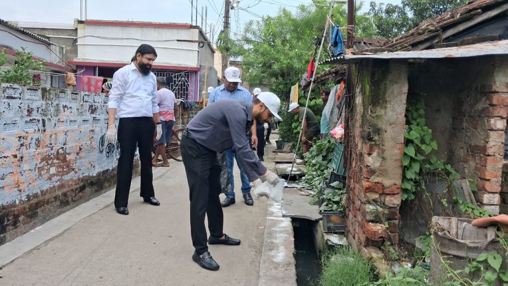 আয়কর দিবসে রহড়ায় বিশেষ স্বচ্ছতা অভিযান, বৃক্ষরোপণ ও সমাজসেবামূলক কর্মসুচী