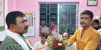 গড়িয়ার INTUC কার্যালয়ে রাজনৈতিক হস্তক্ষেপের অভিযোগ, বিজেপির রাজ্য সভাপতির হস্তক্ষেপ দাবি Congress Office