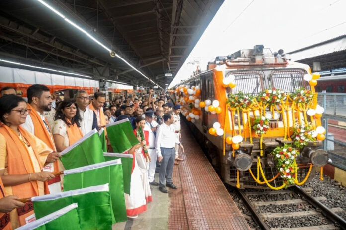 কলকাতা থেকে সোমনাথের পথে বিশেষ তীর্থযাত্রার ট্রেন, ‘সোমনাথ স্বাভিমান পর্ব’-এ শুভ সূচনা