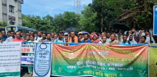 জীবিকা সেবকদের বেতন ও কর্মসুরক্ষার দাবি, বৃহত্তর আন্দোলনের হুঁশিয়ারি জীবিকা সেবকদের বেতন ও কর্মসুরক্ষার দাবি, বৃহত্তর আন্দোলনের হুঁশিয়ারি